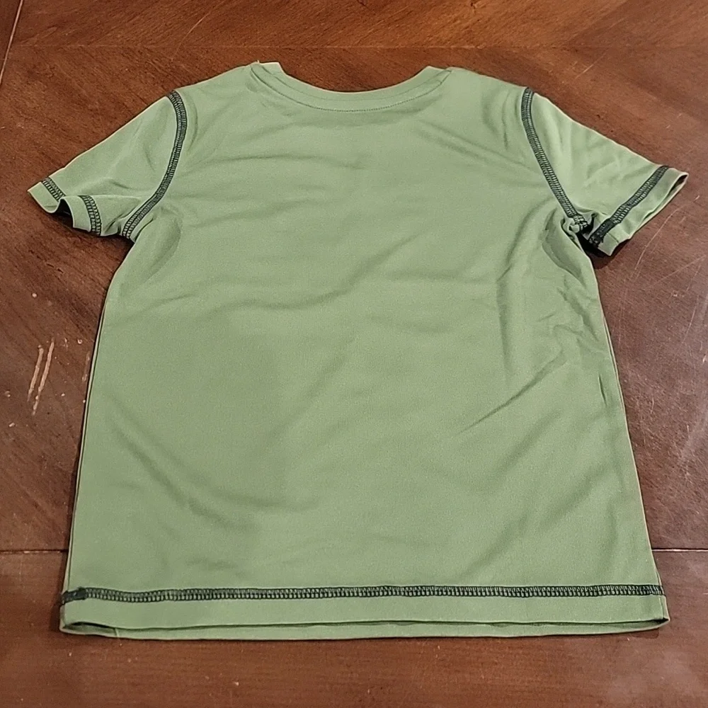 (J14) Minecraft jumping beans active shirt size 4
